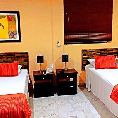 Hotel Versalles Suites Канкун Экстерьер фото